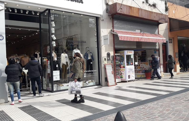 COMERCIO ZARATEÑO: "Estamos lejos de recuperar niveles de venta porque el poder adquisitivo del cliente es cada vez menor" - Vimarsana News